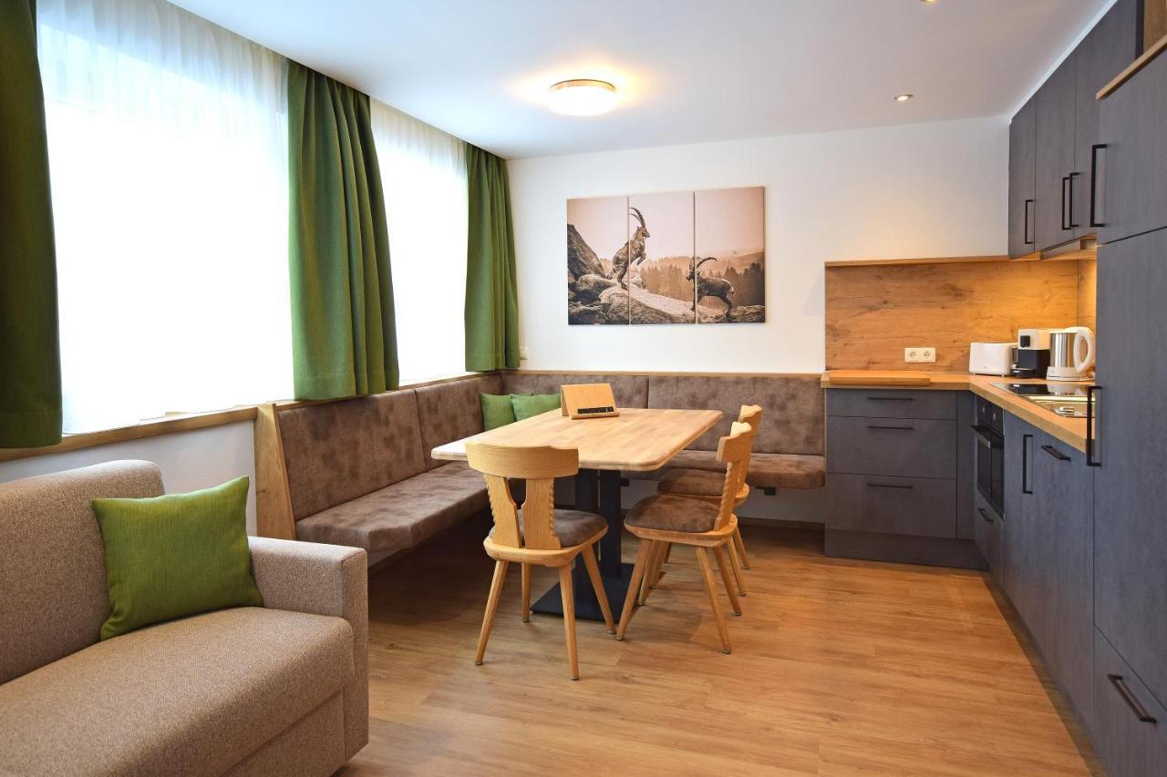 Waidmannsruh Appartements แกร์ลอส ภายนอก รูปภาพ
